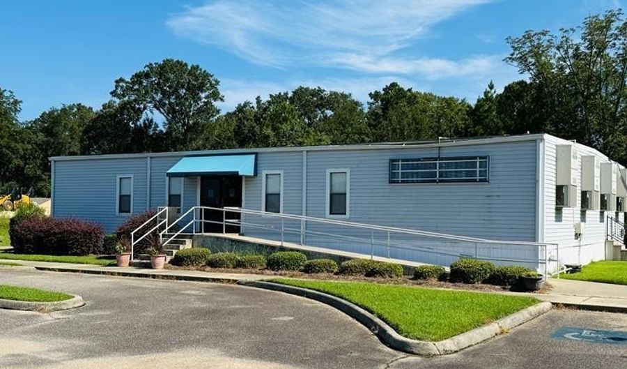 16685 US Highway 84, Andalusia, AL 36421 - 0 Beds, 0 Bath