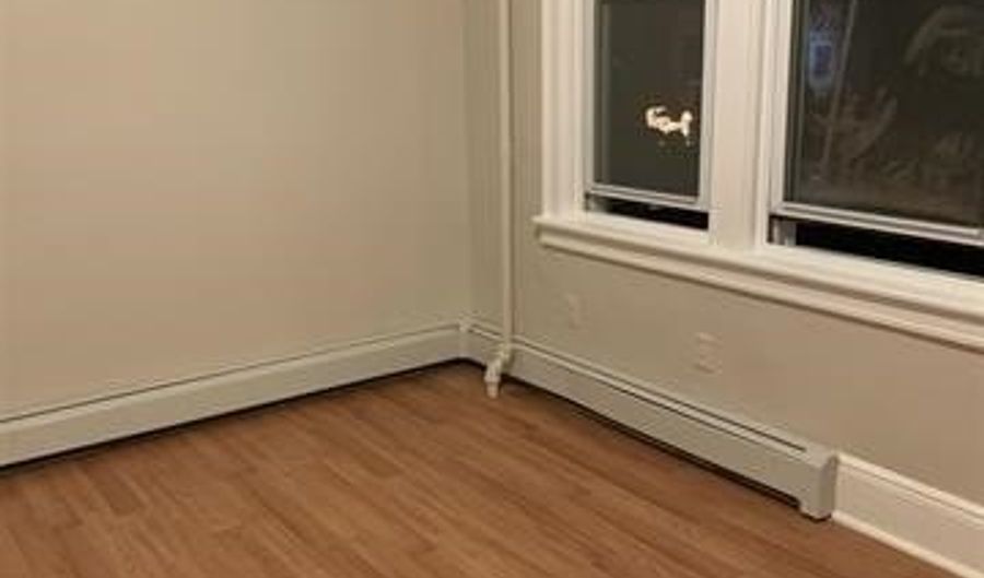 138 W 30TH St 1, Bayonne, NJ 07002 - 1 Beds, 1 Bath
