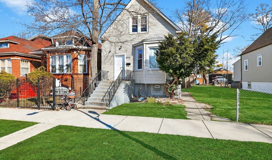 6721 S Honore St, Chicago, IL 60636 - 5 Beds, 2 Bath