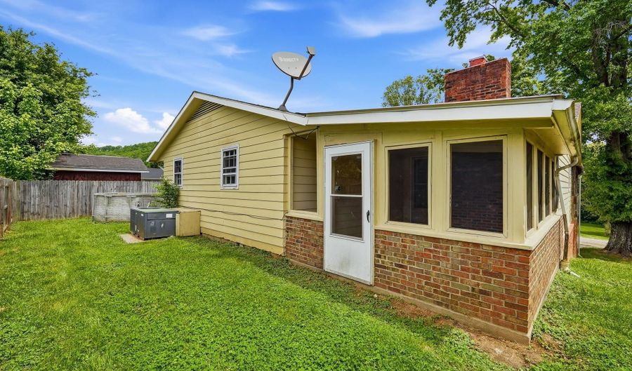 26 Washington Ct, Barboursville, WV 25504 - 3 Beds, 2 Bath