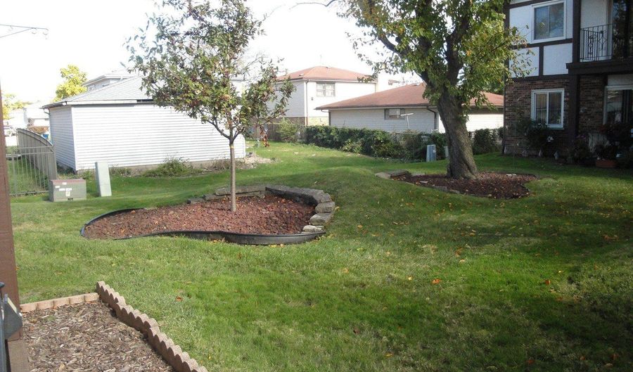 5008 W 122nd St 1A, Alsip, IL 60803 - 2 Beds, 2 Bath