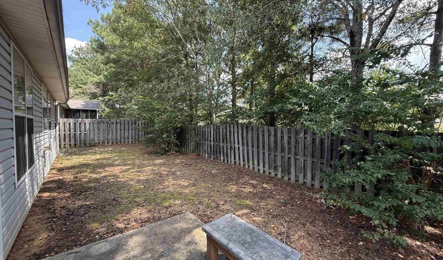 104 SUNFLOWER Pl, Alabaster, AL 35007 - 4 Beds, 2 Bath