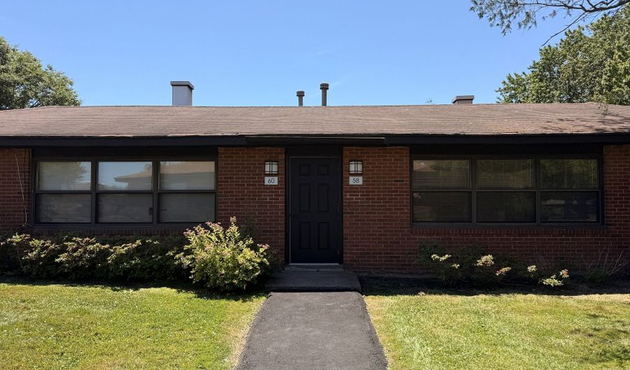 58 Montoya Cir 58, Branford, CT 06405 - 2 Beds, 1 Bath