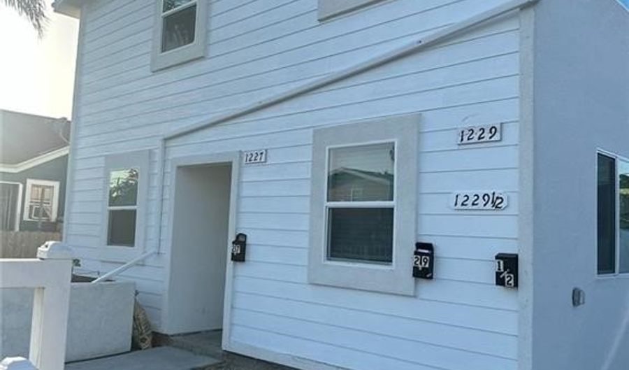 1227 W Gage Ave, Los Angeles, CA 90044 - 11 Beds, 7 Bath