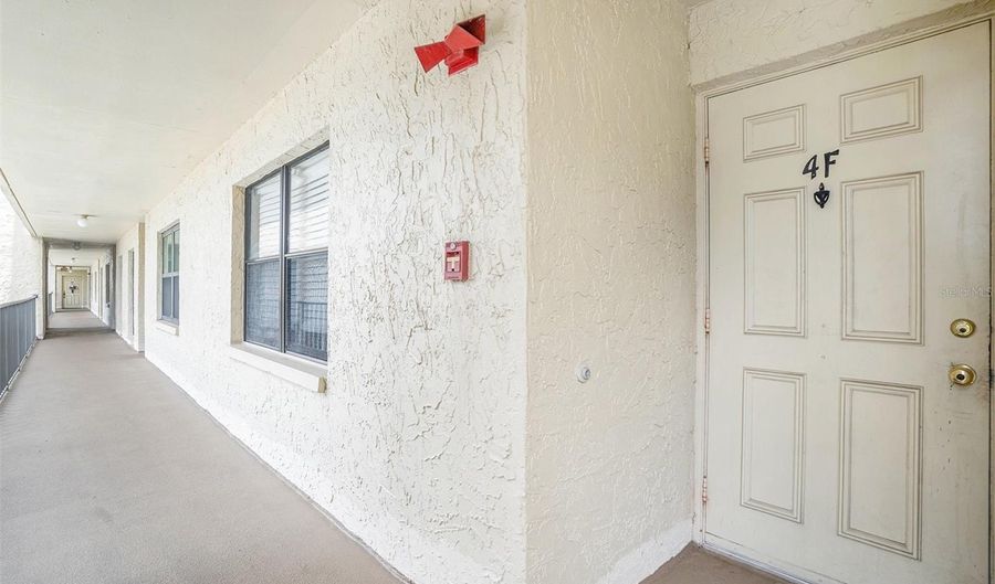 2800 COVE CAY Dr 4F, Clearwater, FL 33760 - 2 Beds, 2 Bath