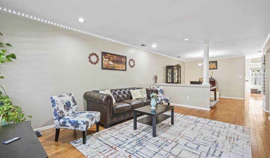 172 Windsong Cir, East Brunswick, NJ 08816 - 3 Beds, null Bath