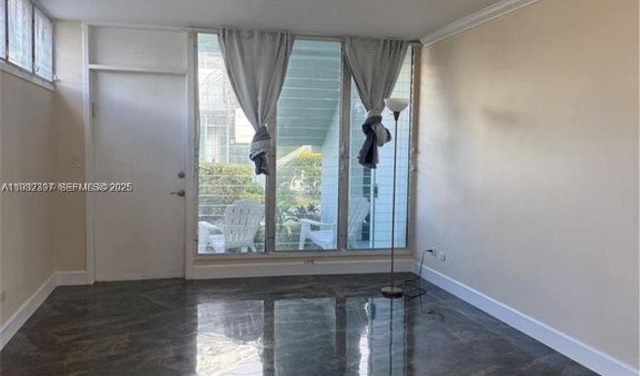 1070 98th St 11, Bay Harbor Islands, FL 33154 - 1 Beds, 1 Bath