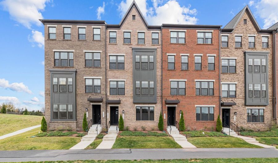 22528 WILSON VIEW Ter, Ashburn, VA 20148 - 3 Beds, 3 Bath