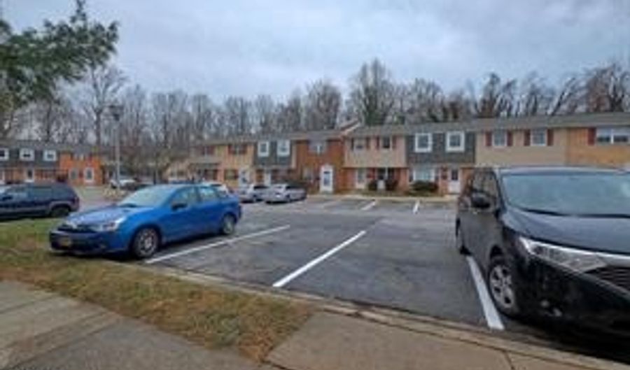 12 HERITAGE Ct, Annapolis, MD 21401 - 2 Beds, 2 Bath