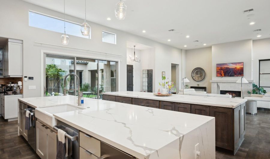 5237 E MONTGOMERY Rd, Cave Creek, AZ 85331 - 5 Beds, 7 Bath