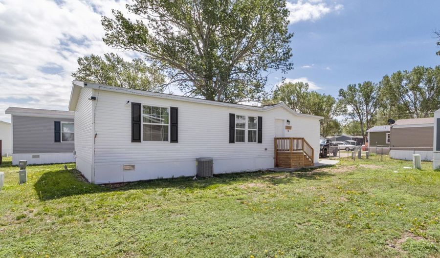 300 E PROSSER Rd 148, Cheyenne, WY 82007 - 3 Beds, 2 Bath