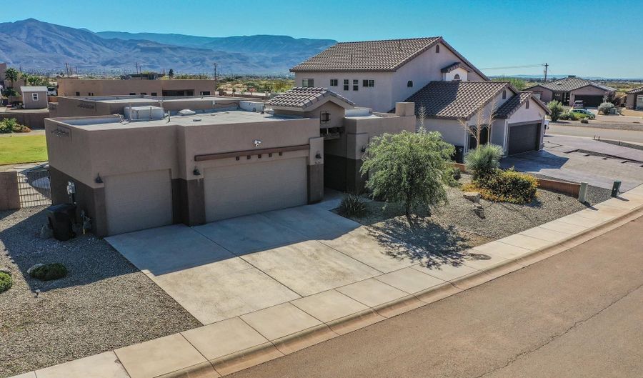 3426 Calle Verde Dr, Alamogordo, NM 88310 - 4 Beds, 2 Bath