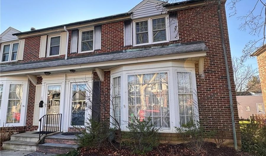 724 N Muhlenberg St, Allentown, PA 18104 - 3 Beds, 2 Bath