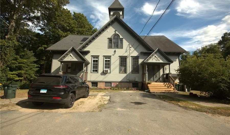 3 Sandhill Rd, Burrillville, RI 02839 - 1 Beds, 1 Bath