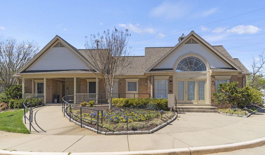 6601- I THACKWELL Way 3-I, Alexandria, VA 22315 - 2 Beds, 2 Bath