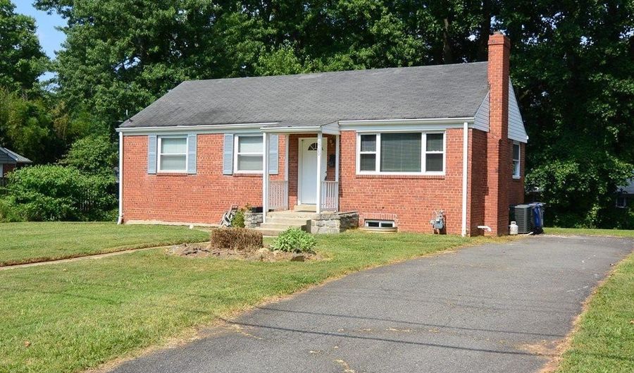 3720 TERRACE Dr, Annandale, VA 22003 - 4 Beds, 2 Bath