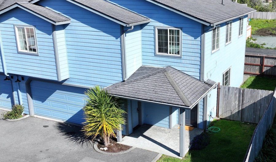 714 PIONEER Rd B4, Brookings, OR 97415 - 3 Beds, 3 Bath