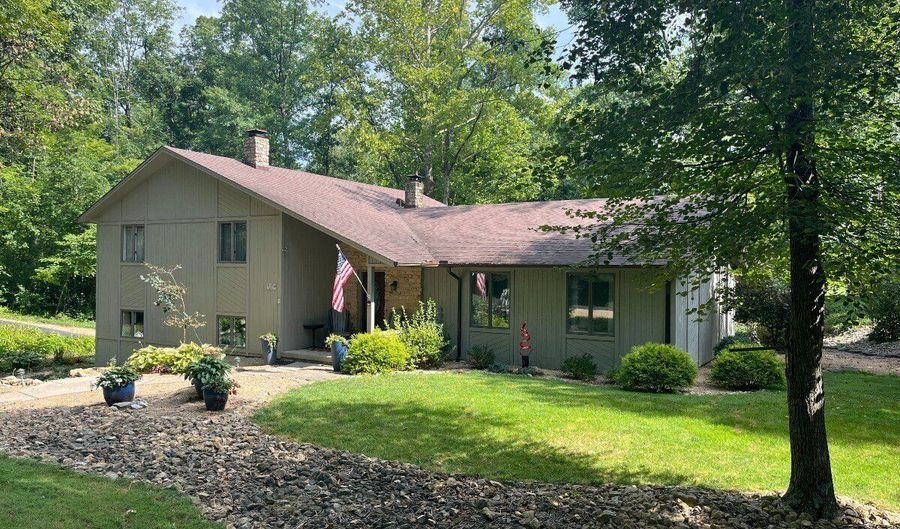 1134 County Line Rd, Batesville, IN 47006 - 4 Beds, 3 Bath