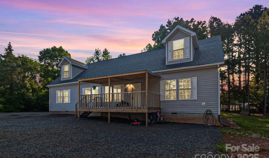 1811 Continental Dr, Albemarle, NC 28001 - 4 Beds, 2 Bath