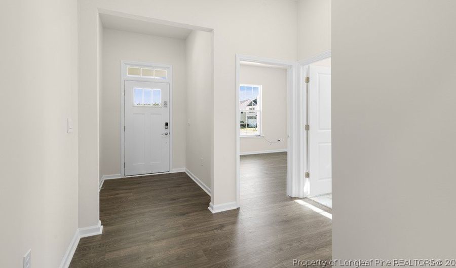 824 Fernwind Cir, Aberdeen, NC 28315 - 3 Beds, 2 Bath