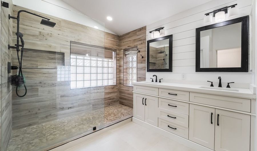 8253 Ruby Mountain Way, Las Vegas, NV 89128 - 4 Beds, 3 Bath