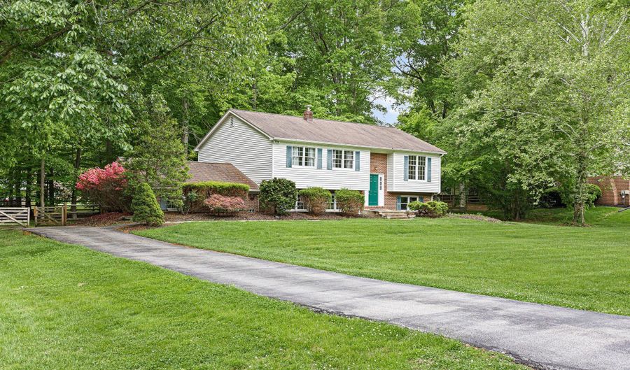 45 LONGLEAF Ln, Bear, DE 19701 - 4 Beds, 3 Bath