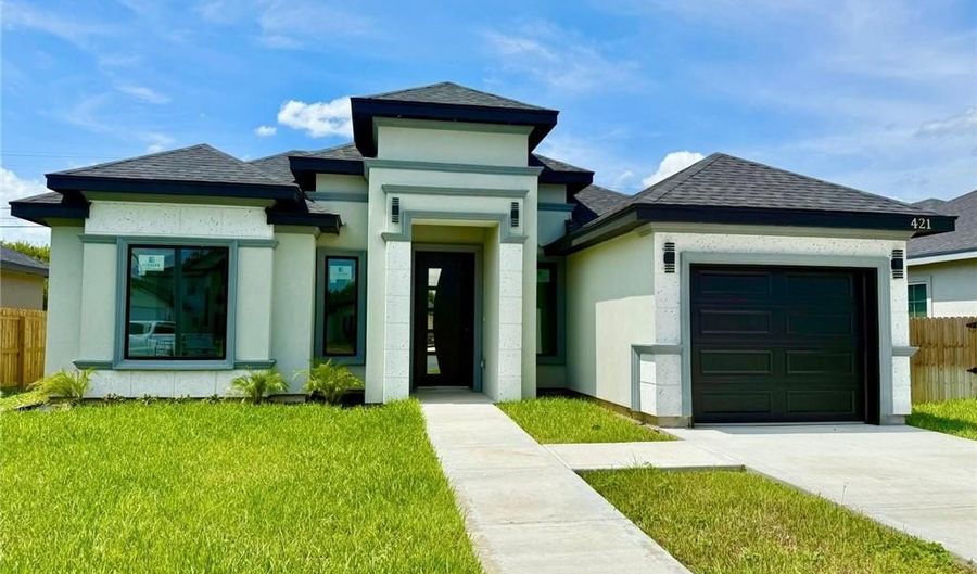 421 S 12th St, Alamo, TX 78516 - 3 Beds, 2 Bath