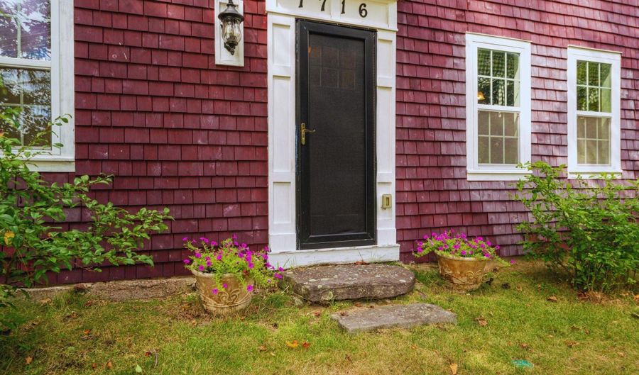 132 Maple Ave, Atkinson, NH 03811 - 3 Beds, 2 Bath