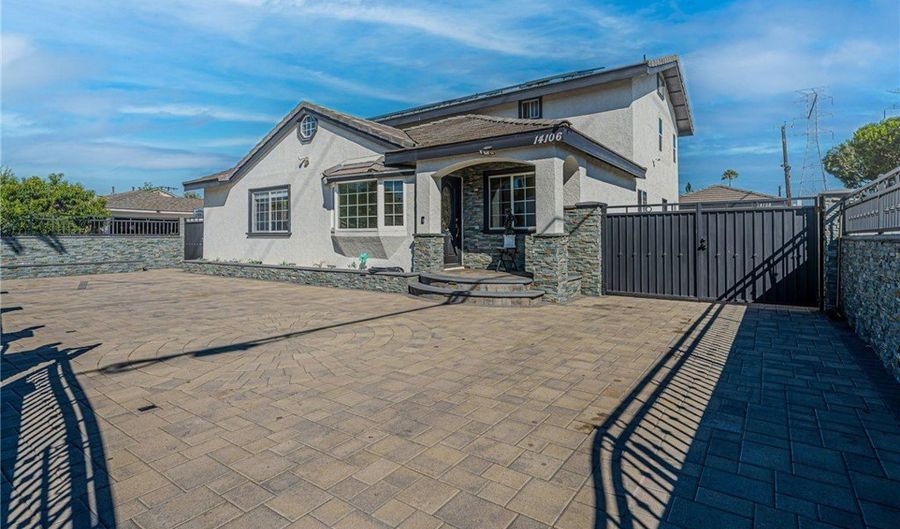 14106 Gruen St, Arleta, CA 91331 - 7 Beds, 4 Bath