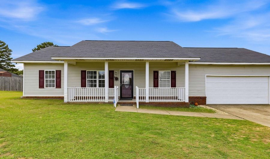 135 Shaw St, Albertville, AL 35950 - 4 Beds, 2 Bath