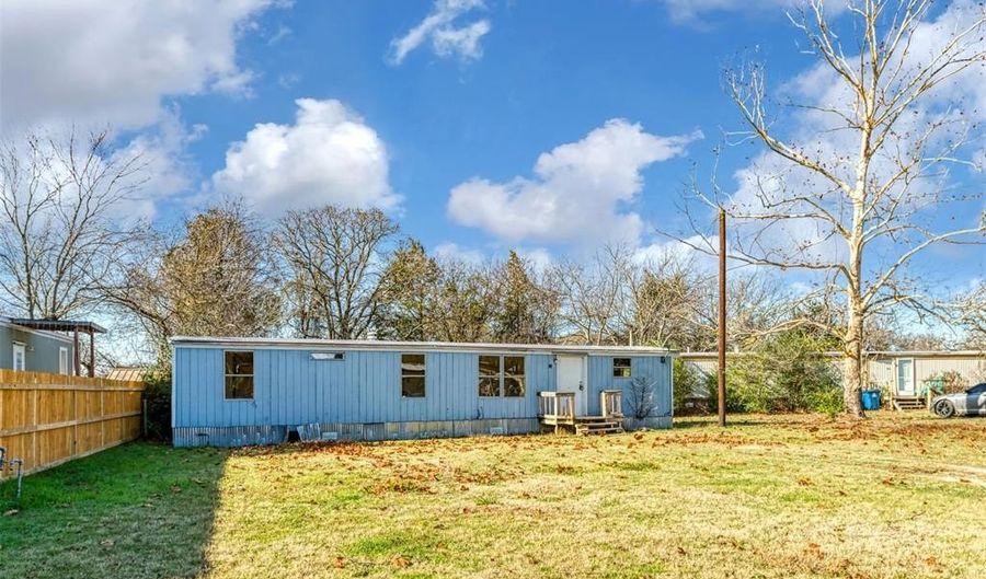 12 Ray St, Keene, TX 76059 - 2 Beds, 1 Bath