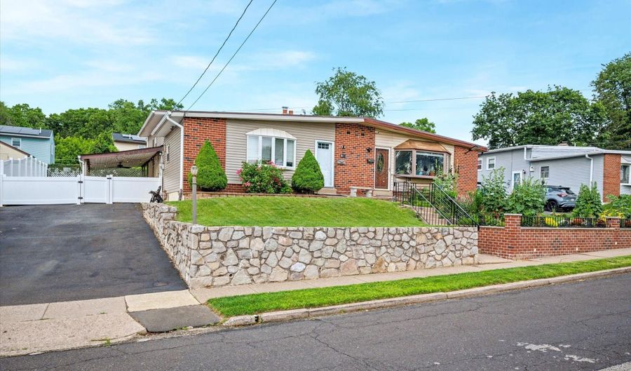 2617 MIRIAM Ave, Abington, PA 19001 - 3 Beds, 2 Bath