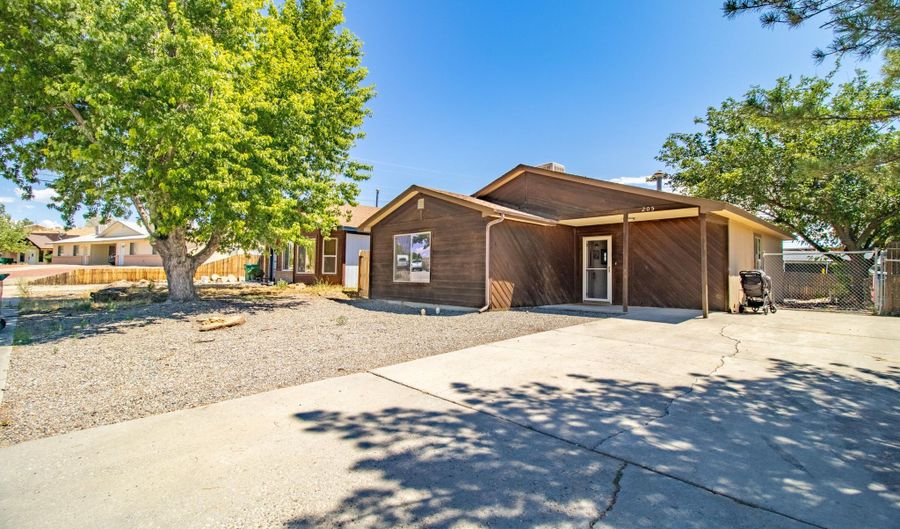 205 MESILLA Dr, Aztec, NM 87410 - 3 Beds, 1 Bath