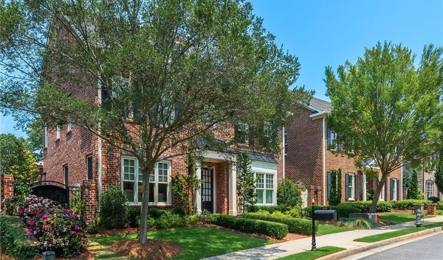 3010 Gadsden St, Alpharetta, GA 30022 - 4 Beds, 4 Bath
