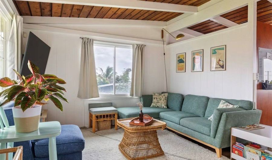 92-595 Mehani Pl, Kapolei, HI 96707 - 3 Beds, 1 Bath