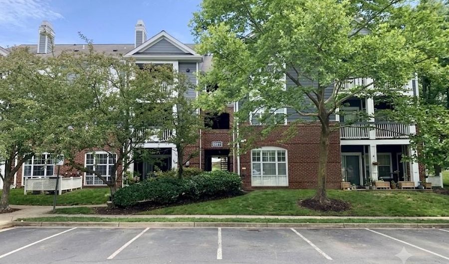 20311 BEECHWOOD Ter #200, Ashburn, VA 20147 - 1 Beds, 1 Bath