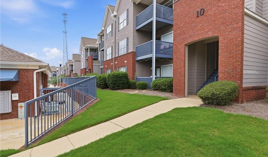 1114 S COLLEGE St S 10-303, Auburn, AL 36830 - 2 Beds, 2 Bath
