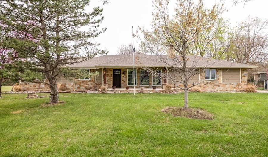 9463 SW Lois Rd, Andover, KS 67002 - 5 Beds, 4 Bath