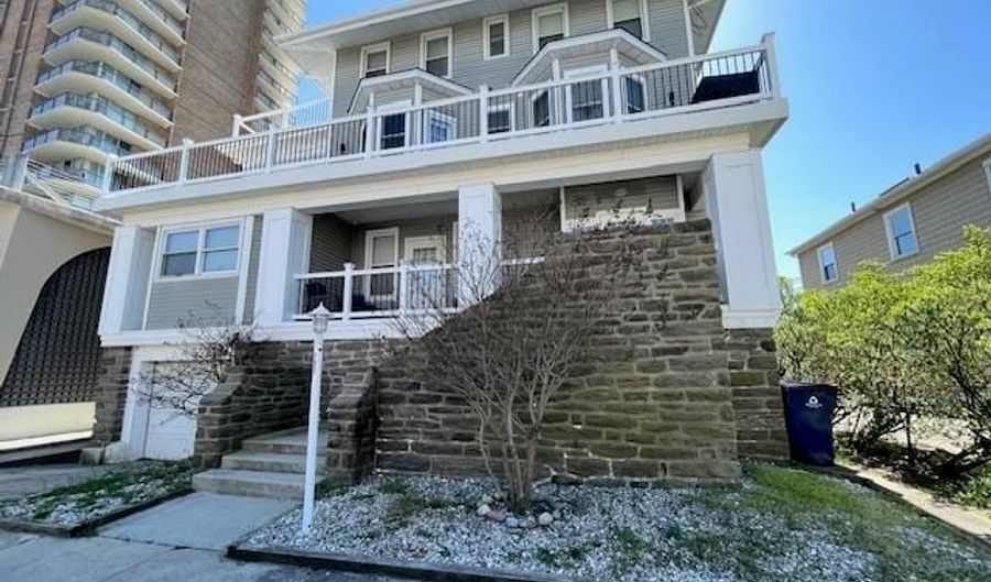 102 S Jackson Ave, Ventnor City, NJ 08406 - 2 Beds, 2 Bath