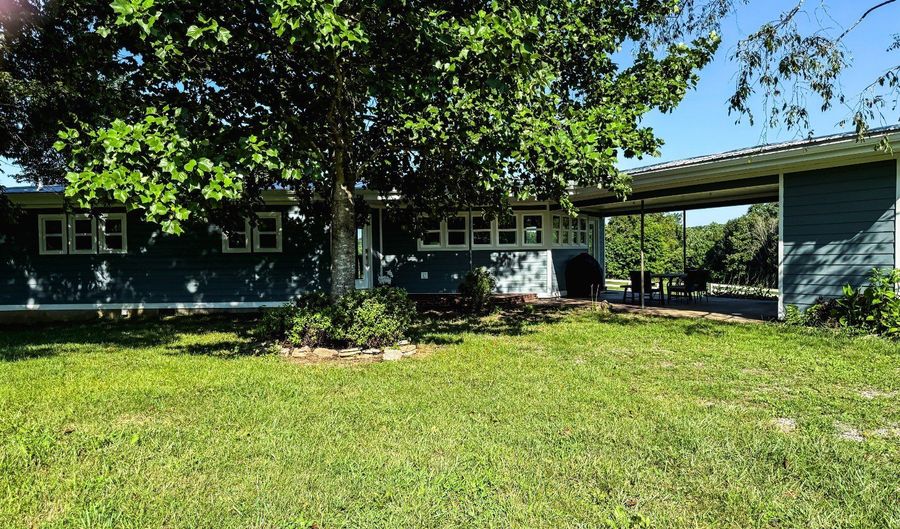 6575 Summershade Rd, Beaumont, KY 42124 - 2 Beds, 2 Bath