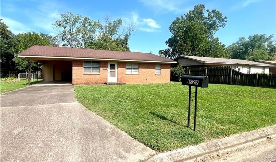 1322 Harris Dr, Alma, AR 72921 - 3 Beds, 1 Bath