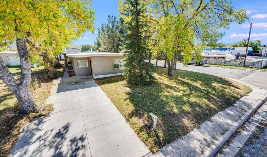 503 E 2ND St, Cheyenne, WY 82007 - 6 Beds, 3 Bath