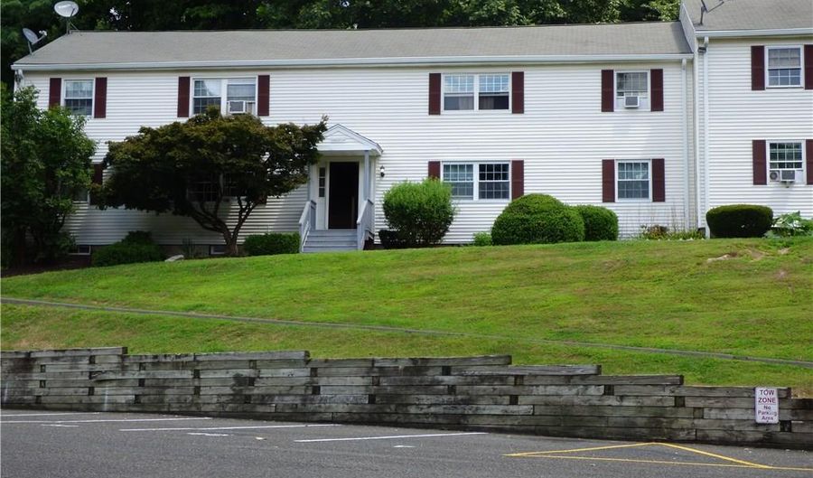 38 Canterbury Arms 38, New Milford, CT 06776 - 2 Beds, 1 Bath