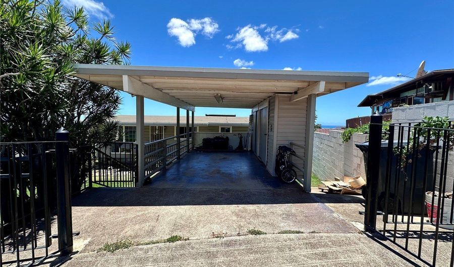 92-595 Mehani Pl, Kapolei, HI 96707 - 3 Beds, 1 Bath