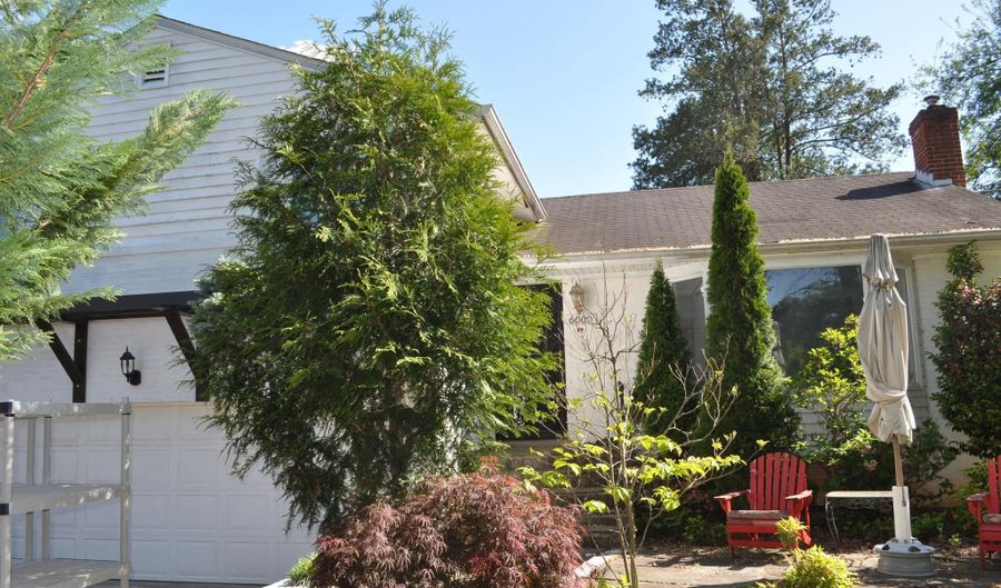 6000 GREENTREE Rd, Bethesda, MD 20817 - 4 Beds, 4 Bath