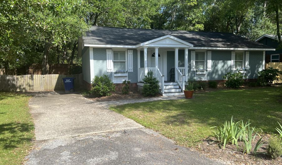 206 Sumter St SE, Aiken, SC 29801 - 2 Beds, 2 Bath