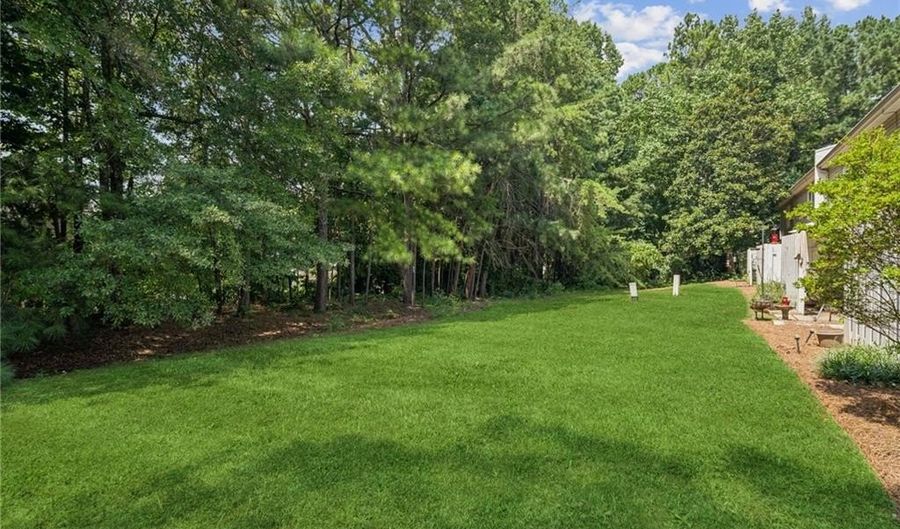 1519 Planters Ridge Ln, Alpharetta, GA 30004 - 3 Beds, 2 Bath