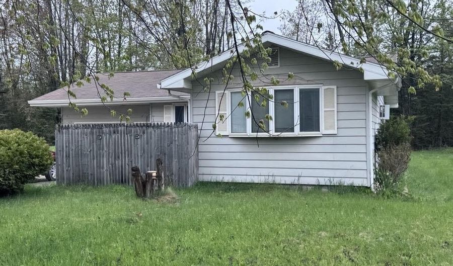 148 Sitting Bull Rd, Alpena, MI 49707 - 2 Beds, 1 Bath