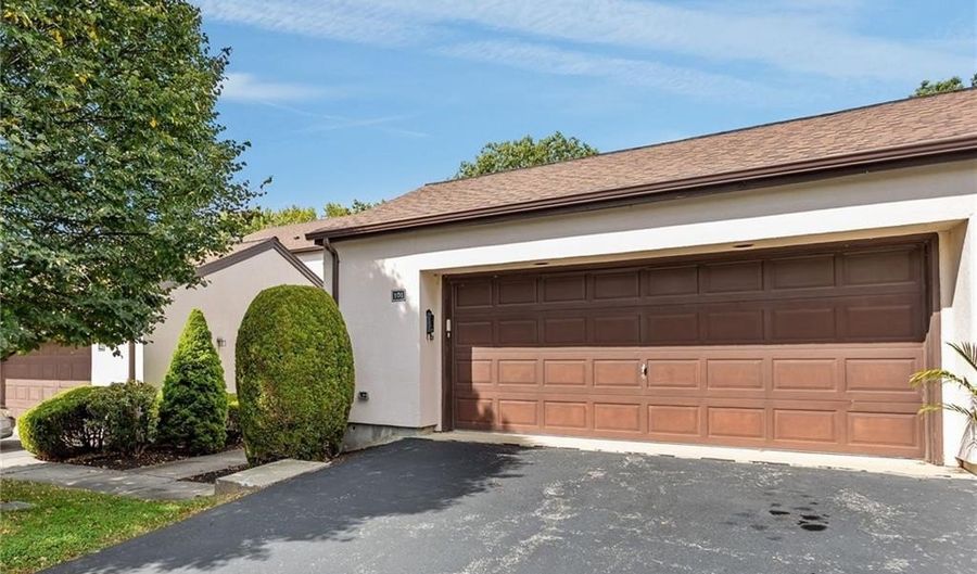 2970 Mendon Rd 101, Cumberland, RI 02864 - 3 Beds, 3 Bath