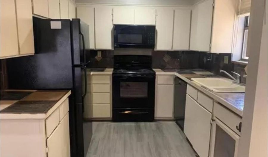 43 Harbour Town St, Abilene, TX 79606 - 2 Beds, 2 Bath